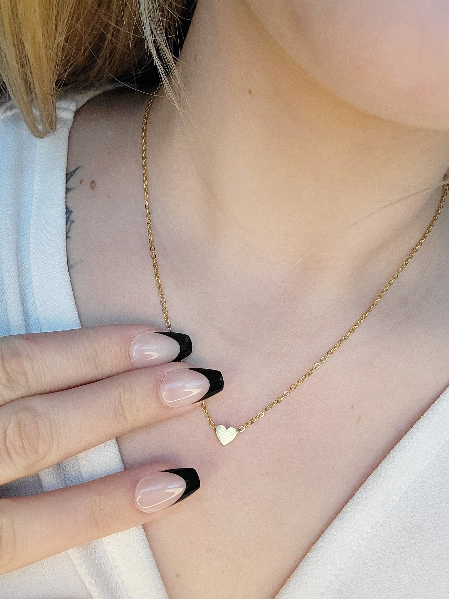 MINIMALISTIC HEART NECKLACE